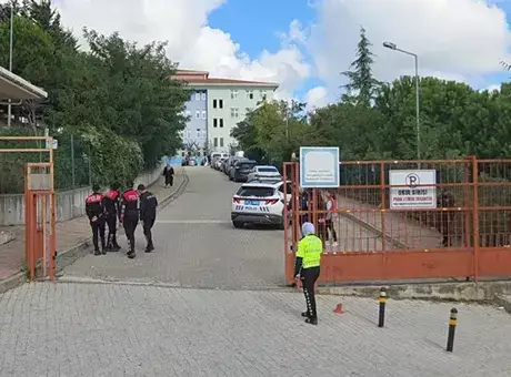 Başakşehir'de 1 öğrencinin hayatını kaybettiği okuldaki kavgaya ilişkin 3 kişi tutuklandı