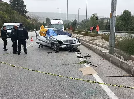 Burdur'da düğün yolunda feci kaza: Ölü ve yaralılar var