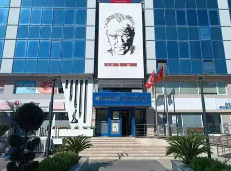 Menderes Belediyesi'ndeki rüşvet soruşturmasında ikinci dalga operasyon! 7 şüpheli tutuklandı