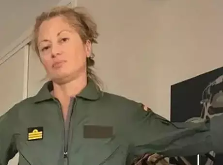 NATO’yu sarsan Tinder aşkı! Gizemli kadın Rus ajanı mı?