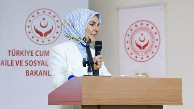 Öğrencilere 2 milyar liralık eğitim desteği: Bakan Göktaş detayları paylaştı